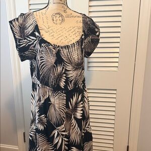 torrid Black and White Tropical Print Midi Dress